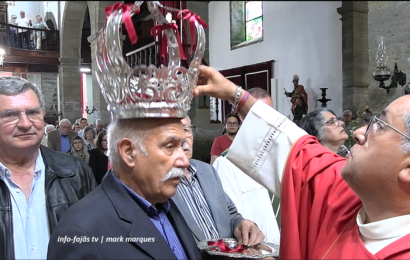 “IMPOSIÇÃO DAS COROAS DO DIVINO” – Império do Livramento – Vila das Velas – Ilha de São Jorge (c/ vídeo)