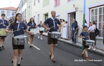 “CHARANGA DO GRUPO DE ESCUTAS Nº121 DA CALHETA” Desfila na abertura do Festival de Julho 2024 – Calheta – Ilha S. Jorge (c/ vídeo)