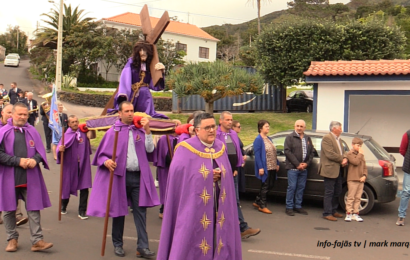“PROCISSÃO DO SENHOR DOS PASSOS” (Encontro) – Urzelina – Ilha de São Jorge (30.03.2025) (c/ vídeo)