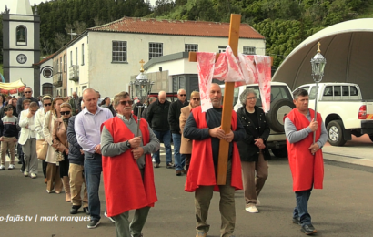 “ADORAÇÃO DA CRUZ e PROCISSÃO DO SENHOR MORTO” – Santo Amaro – Ilha de São Jorge (03.04.2026) (c/ vídeo)