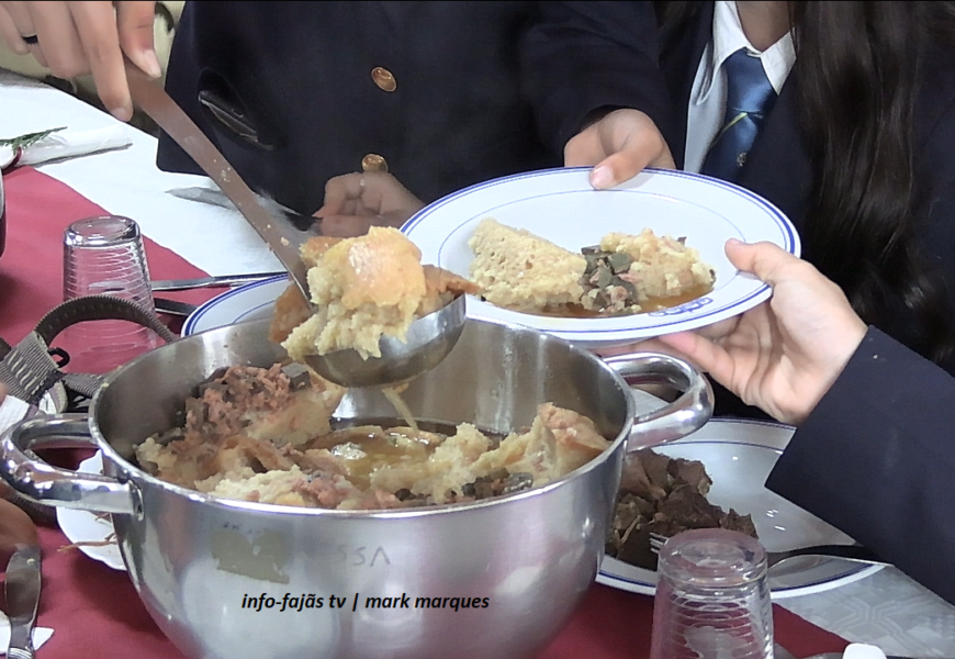 “ALMOÇO DAS TRADICIONAIS SOPAS DO ESPÍRITO SANTO” – 1º Jantar – Santo Antão – Ilha S. Jorge (12.04.2026) (c/ vídeo)